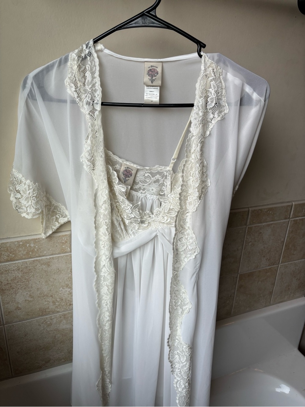 In Bloom Ivory Sheer Lace Robe & Chemise Set